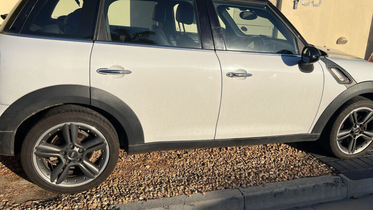 Mini Cooper Countryman on Tarlen