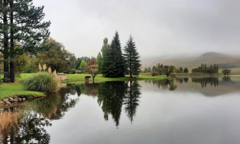 A picture of Drakensberg showing why South Africa is a Top Ecotourism Destination